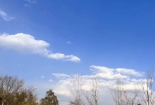 北方秋雨持续南方高温不退 全国多地天气多变需注意