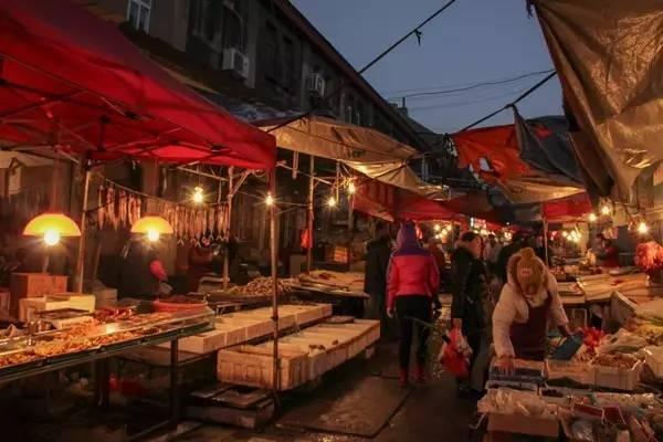 组图:盘点青岛24条火爆特色街 吃喝玩乐都有了