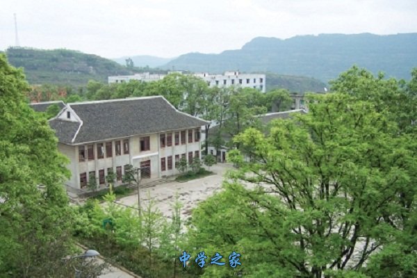 俯瞰校园